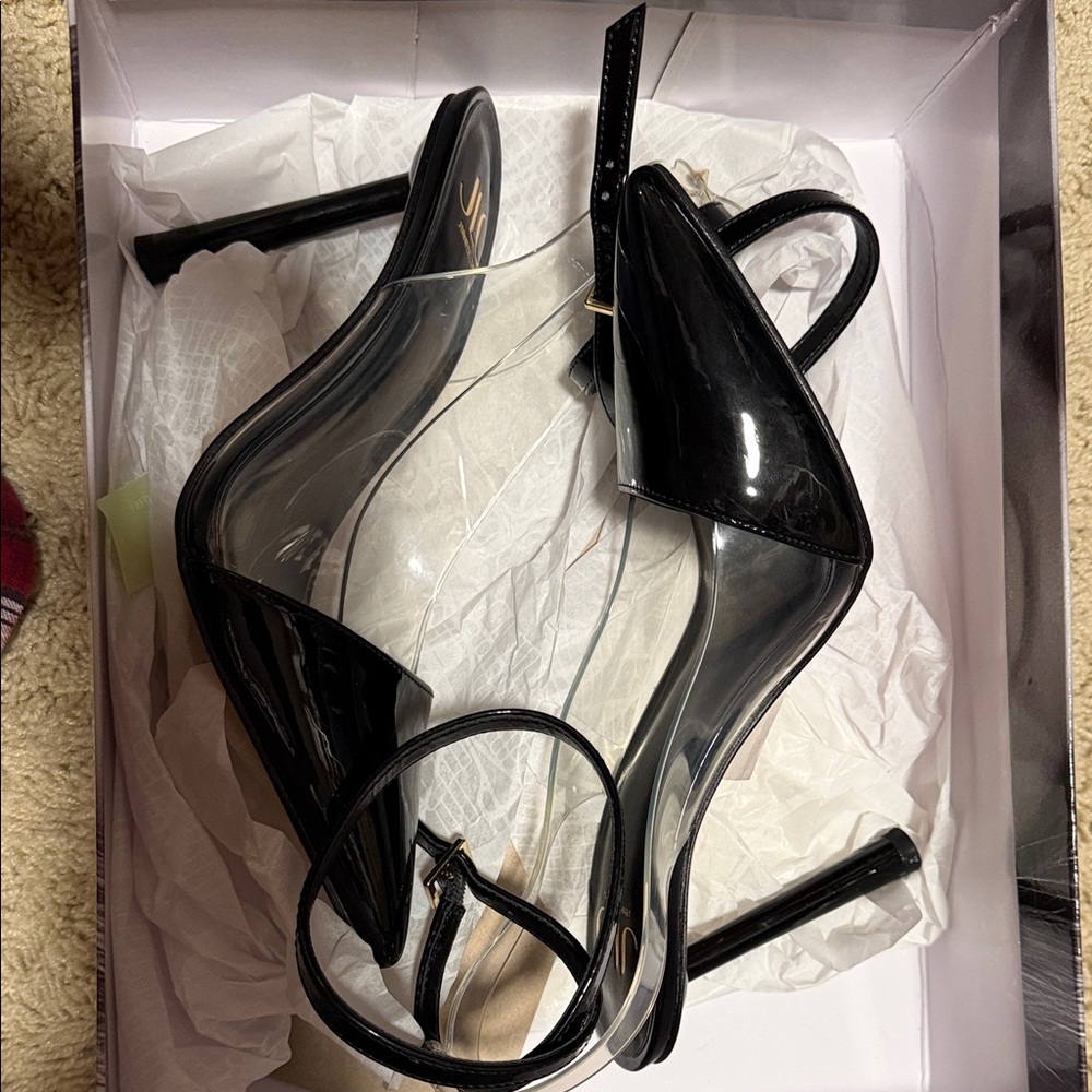 Jennifer Lopez Black Patent Pointed-Toe Clear Panel Heels - Picture 2 of 4